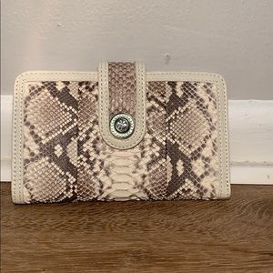 Isabella Adams Wallet